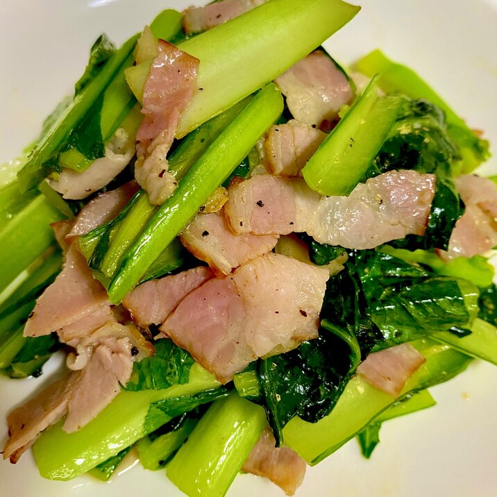 小松菜とベーコンのガーリック炒め レシピ 作り方 By シェフ サクライケータ 楽天レシピ